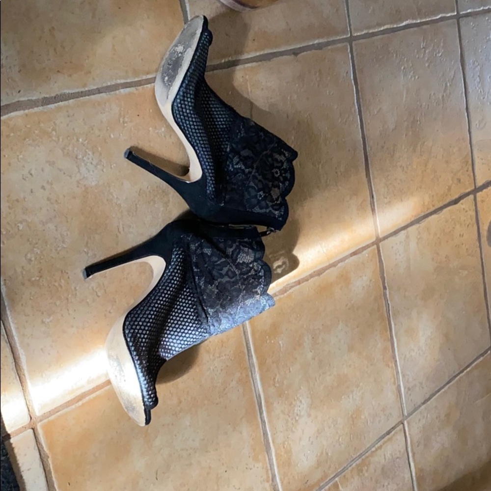 Shoes - Picture 6 of 6